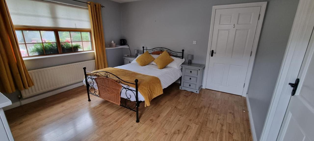 The Madden Guest House Gilford Kültér fotó